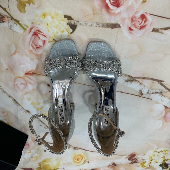 Badgley Mischka Wedding Shoes Size 7 - Picture 4 of 7